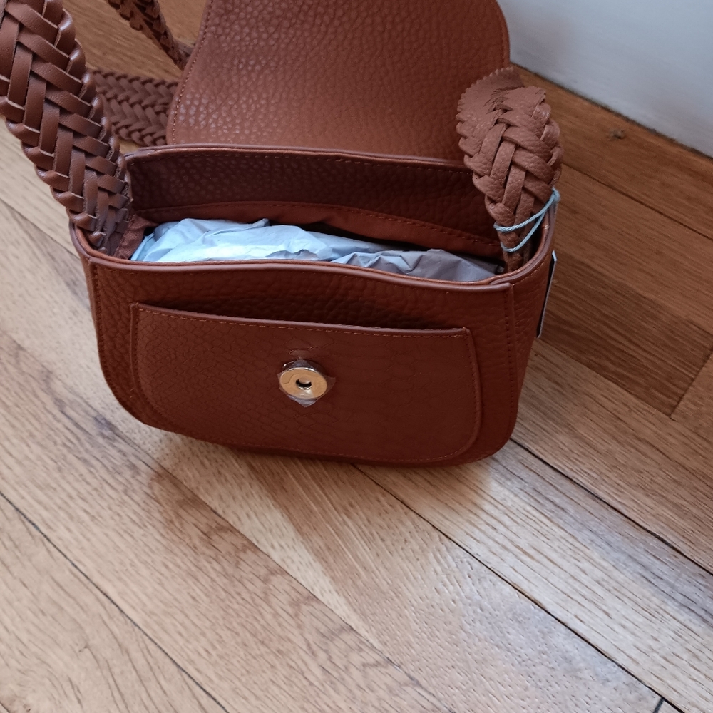 Chic Brown Crossbody Bag with Tassel Accent - Picture 7 of 8